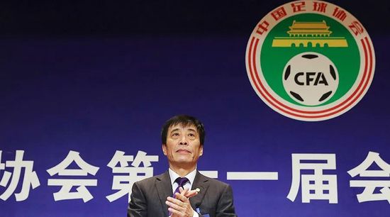 亚洲人在线视频