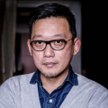 手机av在线播放